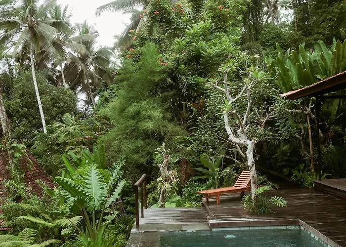 Mahadevi 4 Within Jungle & Private Pool Ubud
