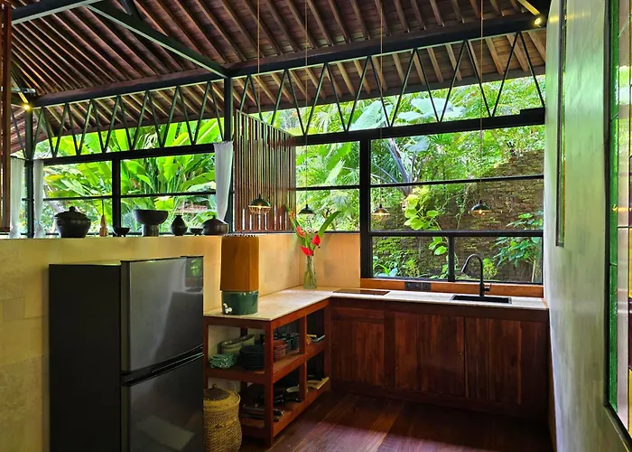 Mahadevi 4 Within Jungle & Private Pool Villa *