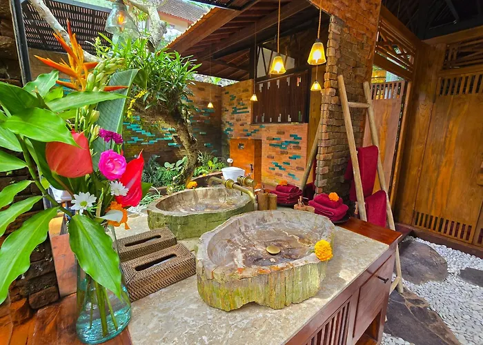 Villa Mahadevi 4 Within Jungle & Private Pool Ubud